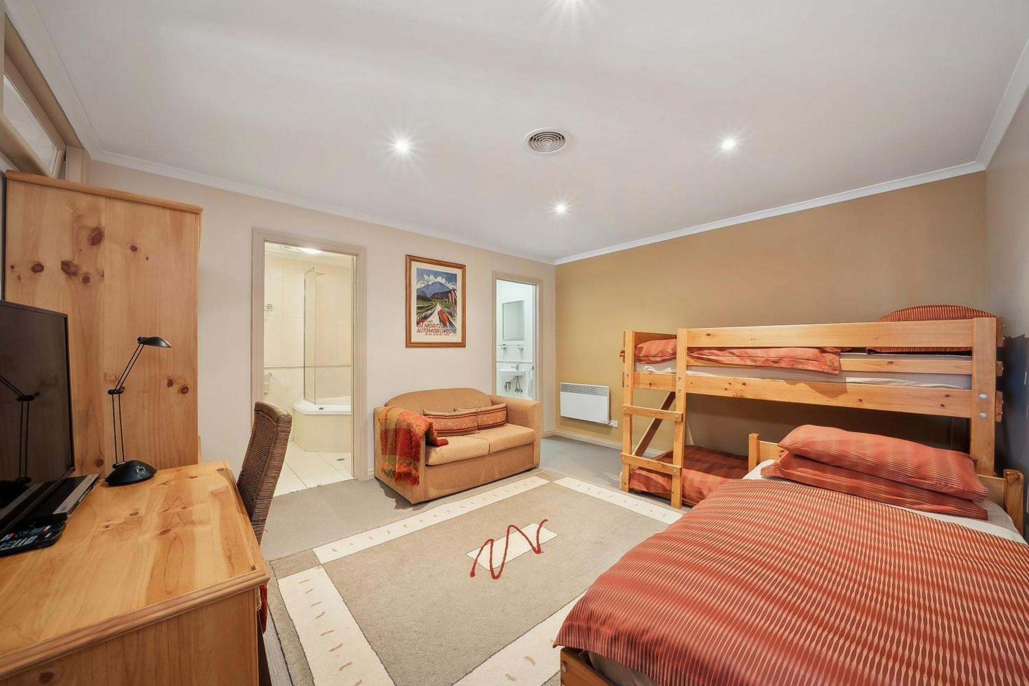 Hotel Pension Grimus เมาต์บุลเลอร์ ภายนอก รูปภาพ